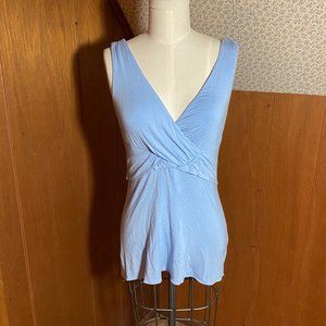 Banana Republic Size Small Light Blue Sleeveless Top V-Neck Twist Design
